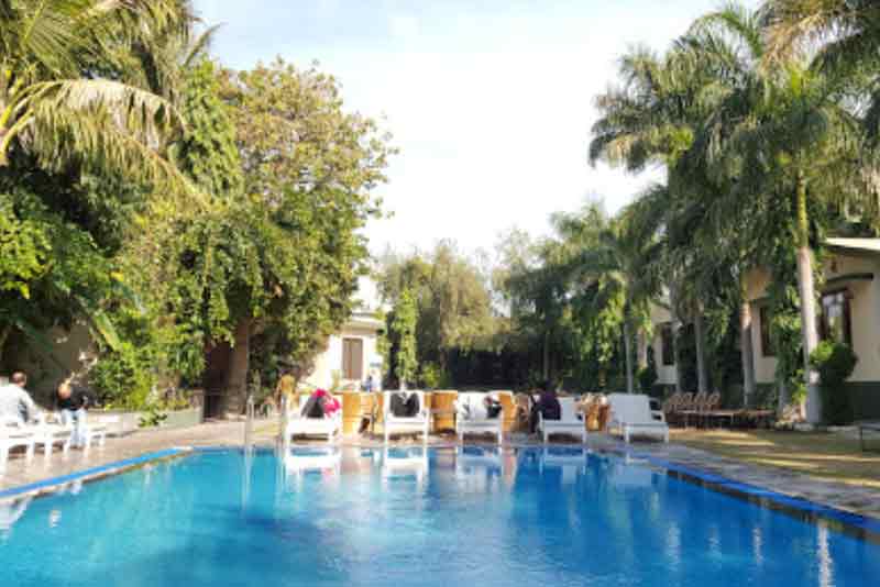 Ranthambore Regency swimming pool